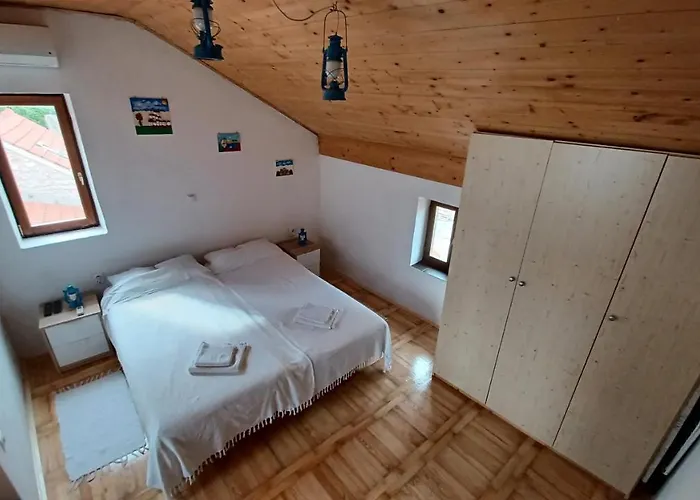 Apartmani Krapanj بيت للعطل *