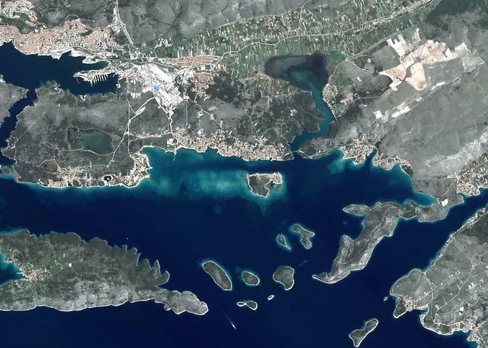 Apartmani Krapanj بيت للعطل