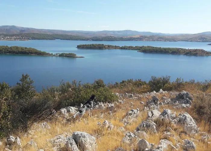 Apartmani Krapanj بيت للعطل